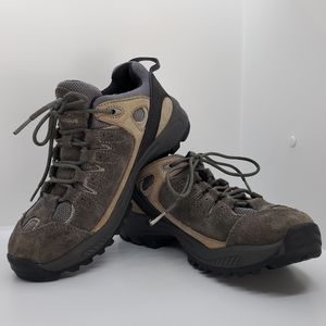 *PRICE DROP!* Vasque Youth Hiking Trail Sneaker